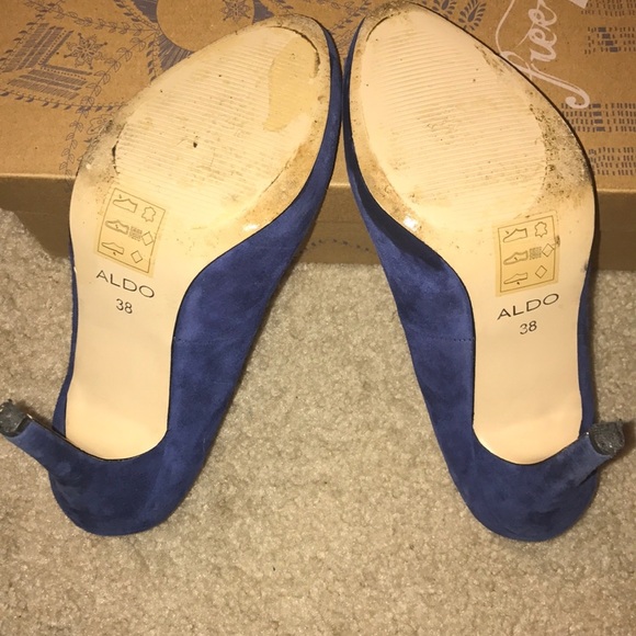 Blue suede Aldo pumps - Picture 5 of 5